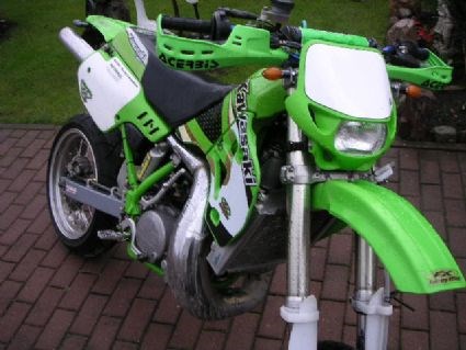 Umgebautes Motorrad Kawasaki KX 500 von Tell - 1000PS.at