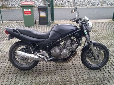Umgebautes Motorrad Yamaha XJ 600 N von blacklacero 
