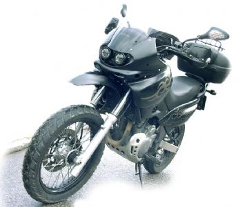 Umgebautes Motorrad Suzuki XF 650 Freewind von 