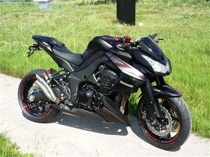 Umgebautes Motorrad Kawasaki Z 1000 Black Edition von BKM 