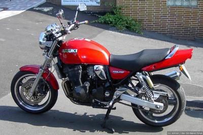 Umgebautes Motorrad Suzuki Gsx 750 Von Chrisraptor 1000ps At