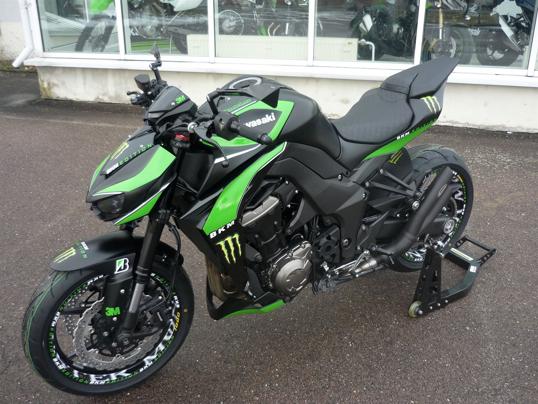 Umgebautes Motorrad Kawasaki Z1000 von BKM Bikes Handels 