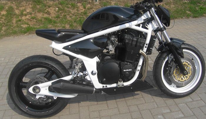 Umgebautes Motorrad Suzuki Bandit 1200 von Uhlmann