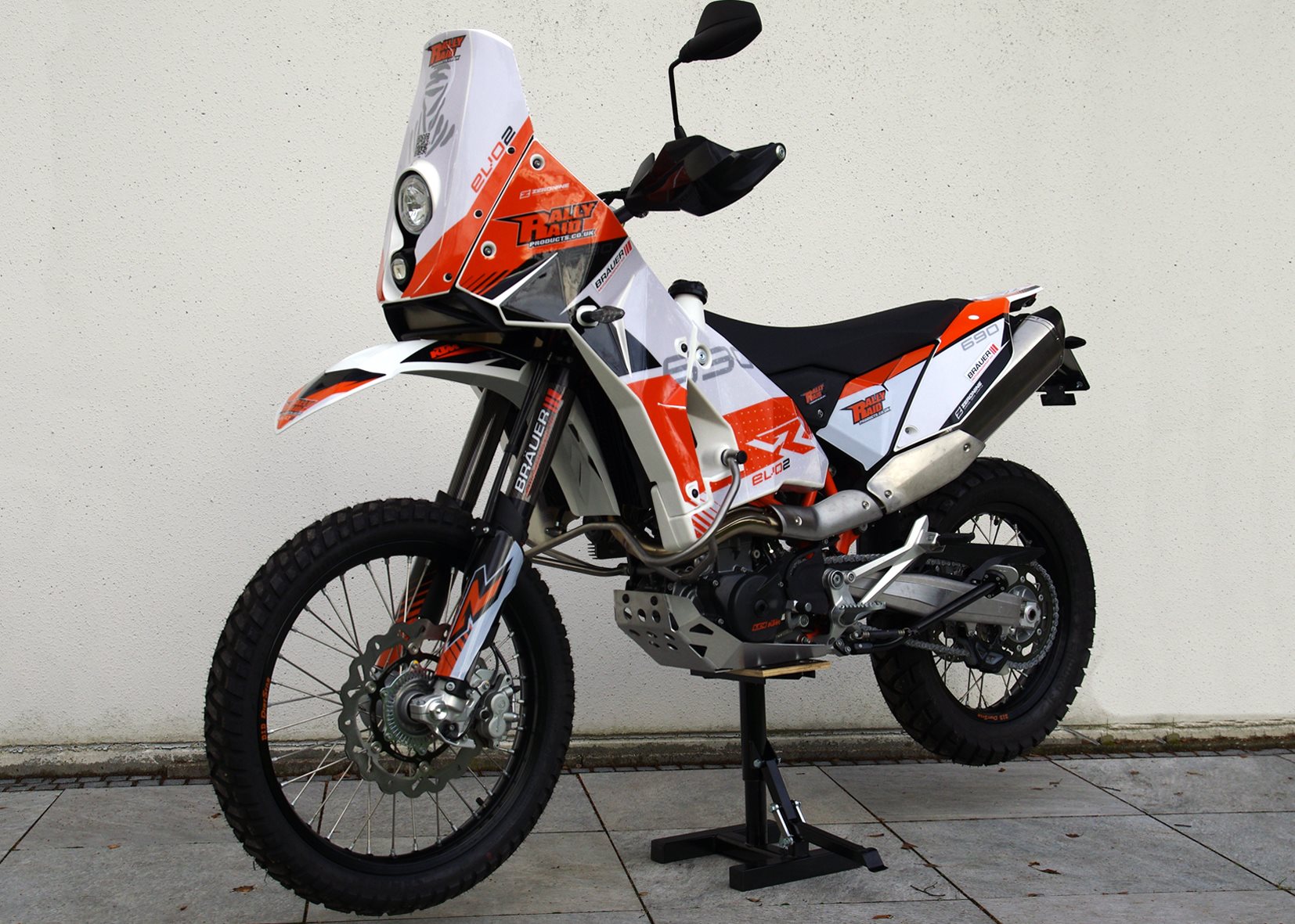 Umgebautes Motorrad KTM 690 LC4 Rally von Bräuer