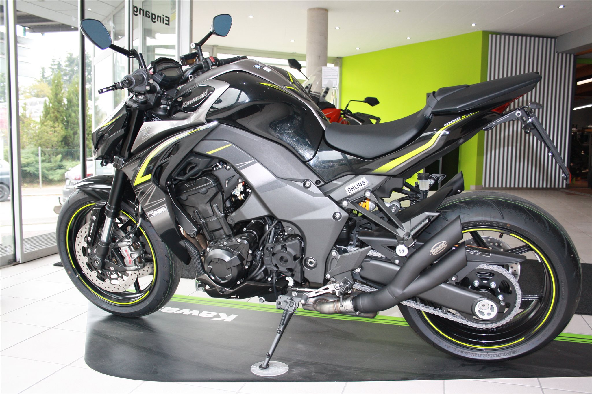 Umgebautes Motorrad Kawasaki Z1000 R von Pat-Bikes - 1000PS.at