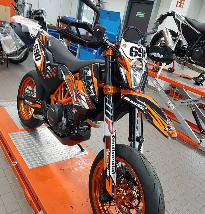 Details zum Custom-Bike KTM 690 SMC R des Händlers GST Berlin GmbH