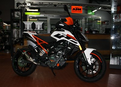 KTM 125 Duke Stark umgebaut