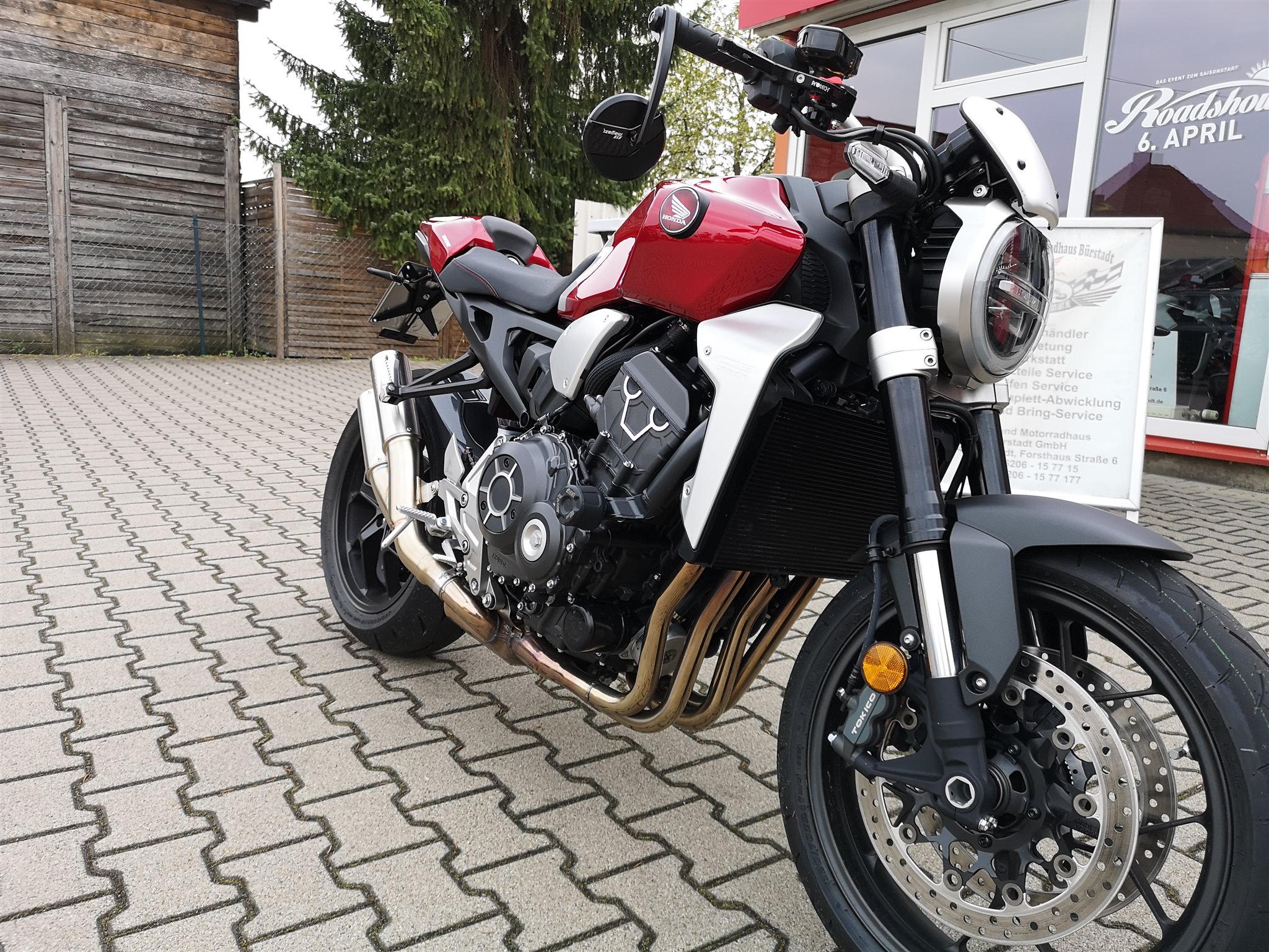 Umgebautes Motorrad Honda CB 1000 R von Motorrad-Box GmbH 