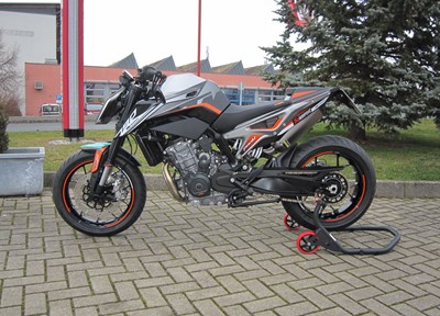 KTM 790 Duke Stark umgebaut