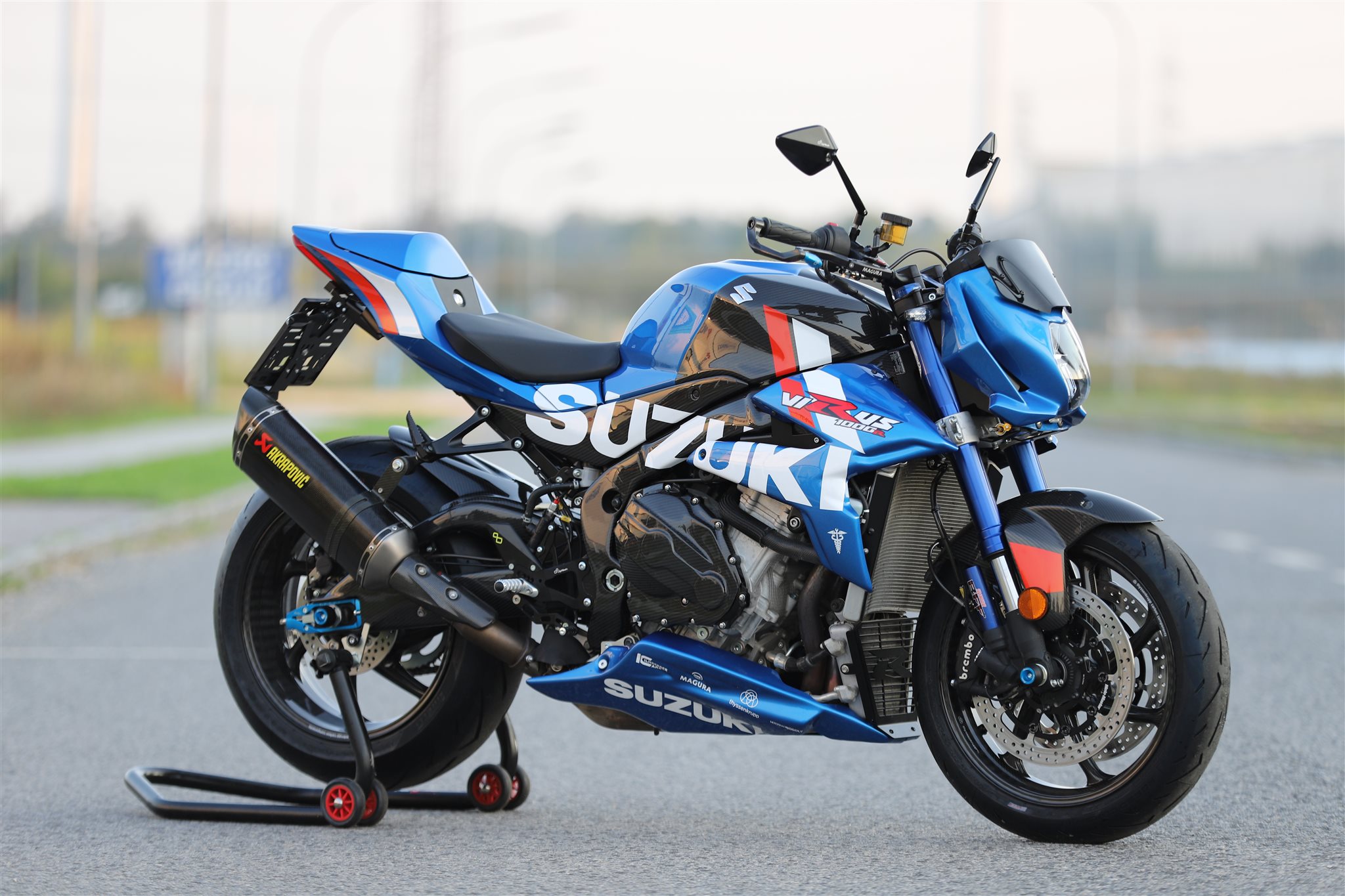 Umgebautes Motorrad Suzuki GSXR 1000 R von Motorrad
