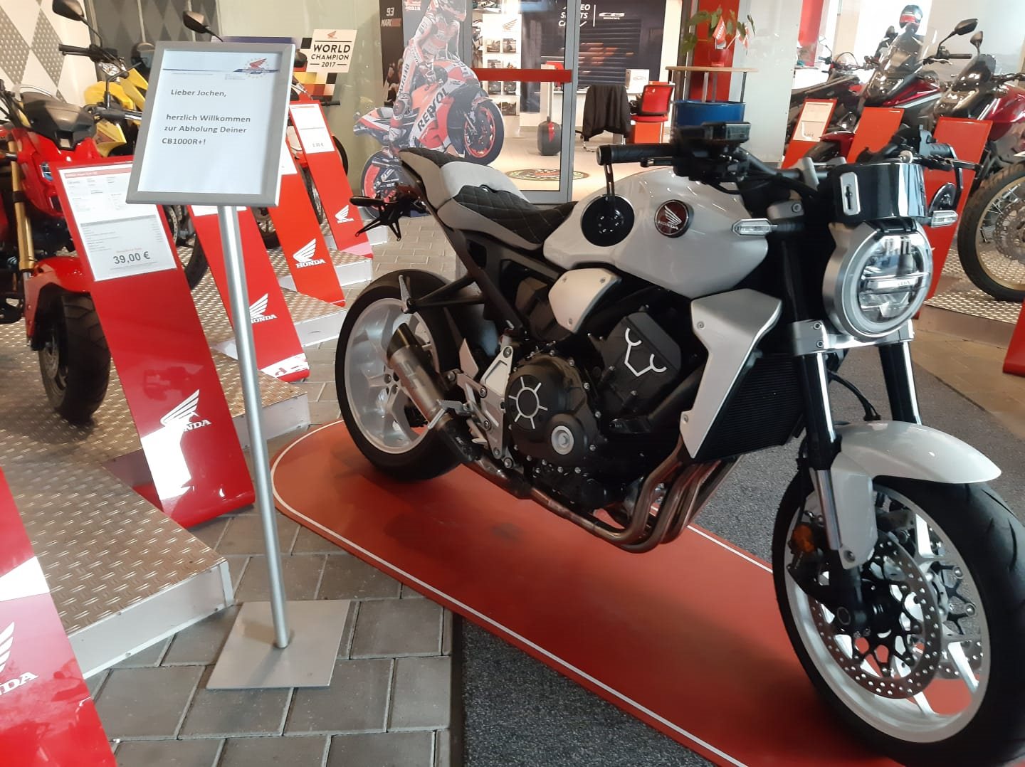 Umgebautes Motorrad Honda CB 1000 R von Biker Stable GmbH 