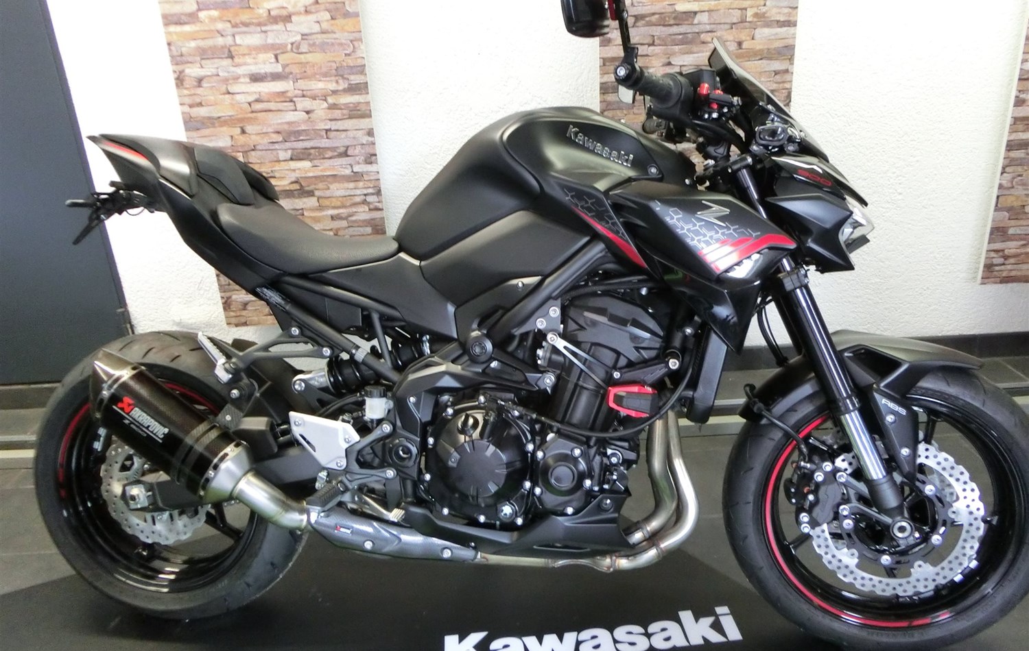 Details zum Custom-Bike Kawasaki Z900 des Händlers Lietz Motorradtechnik